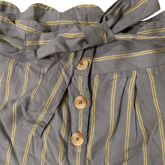 Harpers Heritage Stripped Front Tie Short - Picture 3 of 4